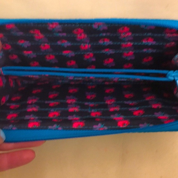 NWOT VERA BRADLEY BLUE QUILTED CROSSBODY PURSE WITH MATCHING WALLET - Picture 6 of 11